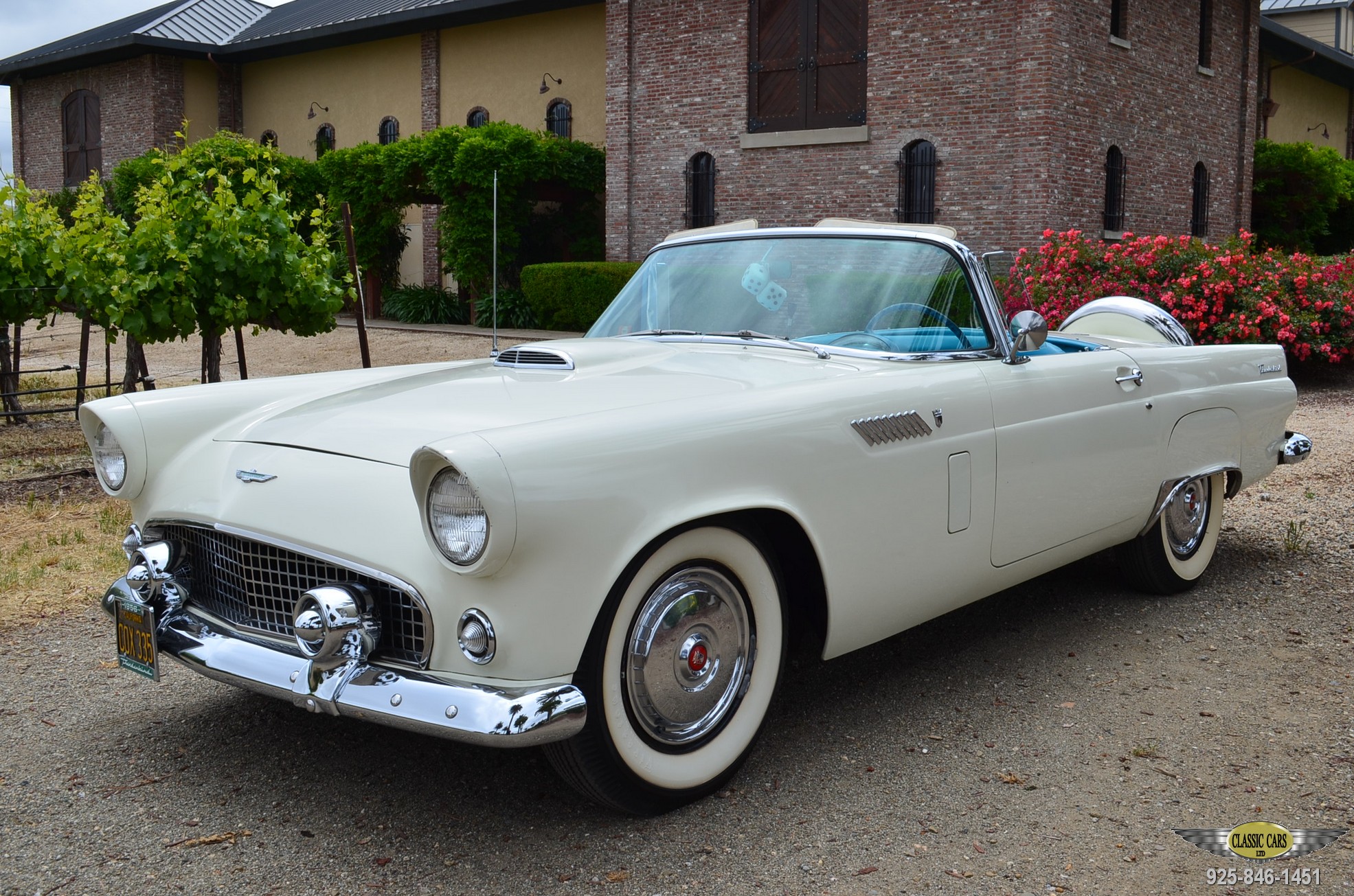 1956 Thunderbird Two Tops CLASSIC CARS LTD, Pleasanton California
