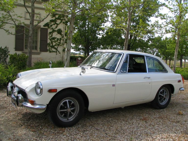 1969 MGB GT CLASSIC CARS LTD Pleasanton California