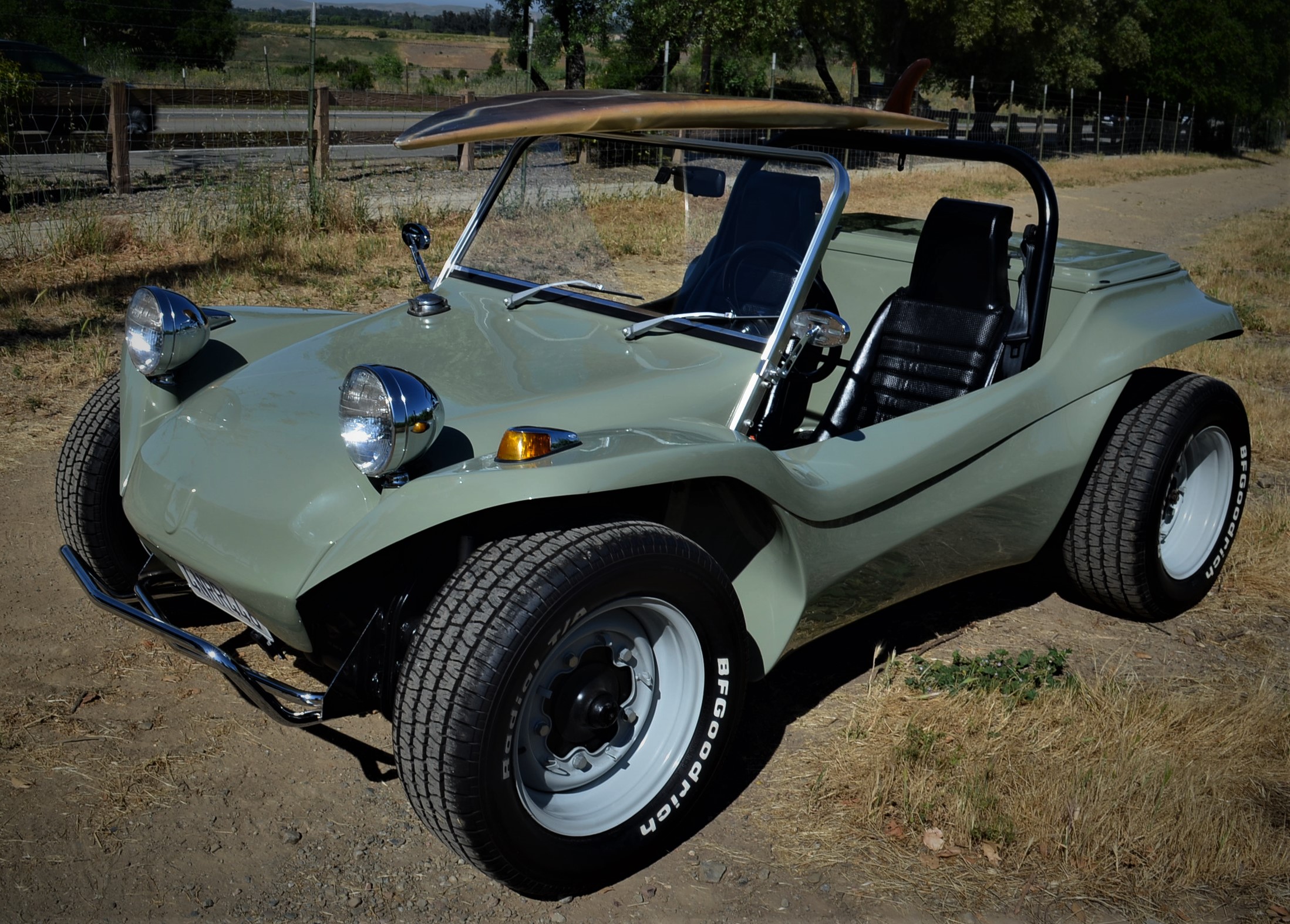 what does a dune buggy look like