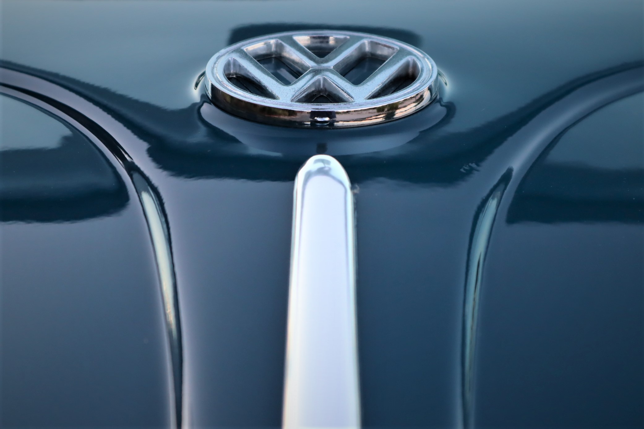 Black Volkswagen front hood emblem